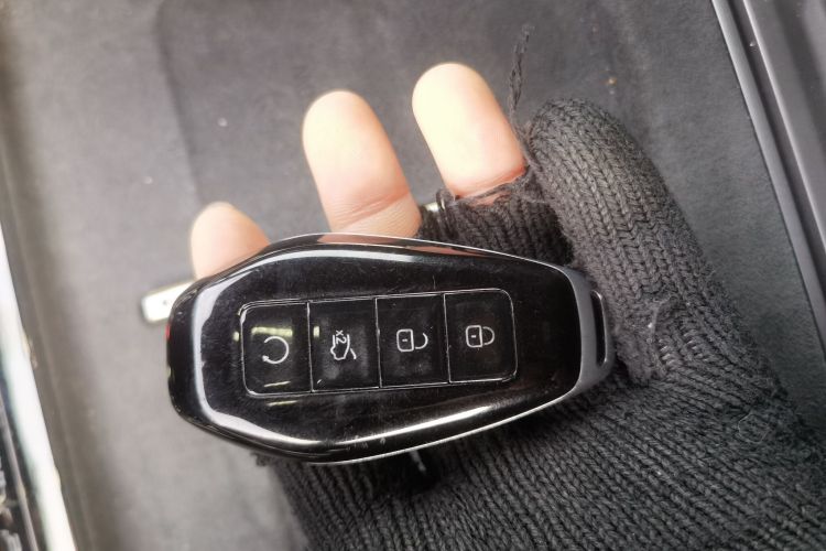 腾势Z9 2024款 1100km 四驱Ultra版中控内饰11