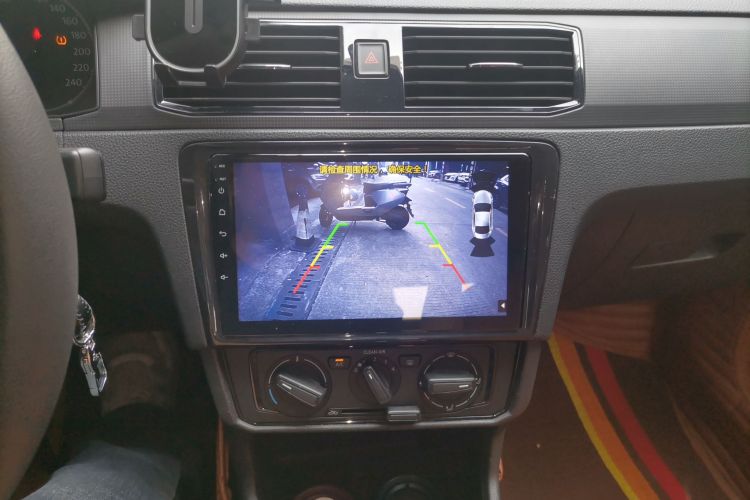 大众 桑塔纳 2021款 1.5L 自动风尚版中控内饰16