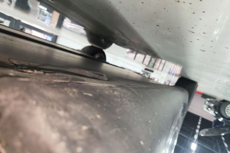 特斯拉 Model Y 2022款 改款 后轮驱动版局部细节9001