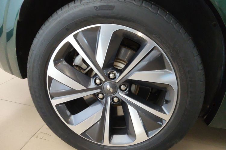 理想汽车 理想ONE 2021款 增程6座版车身外观56