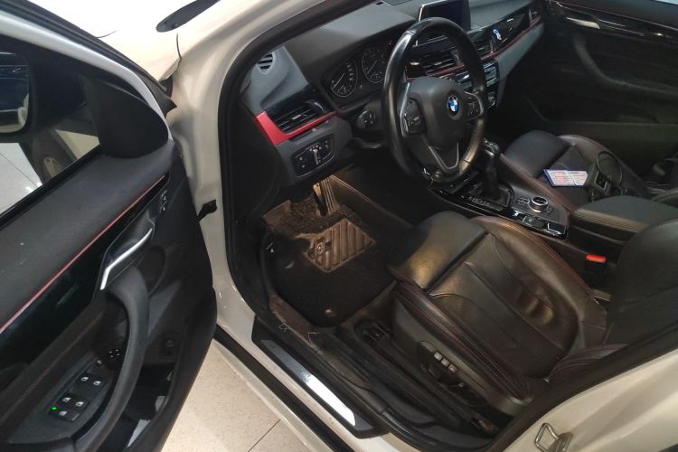 宝马X1 2016款 sDrive20Li 豪华型中控内饰20