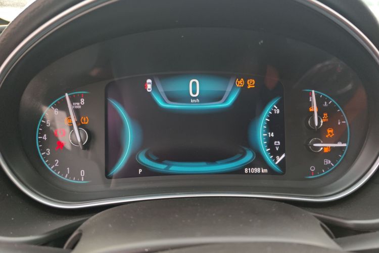 别克 君威 2015款 1.6T 精英技术型中控内饰14