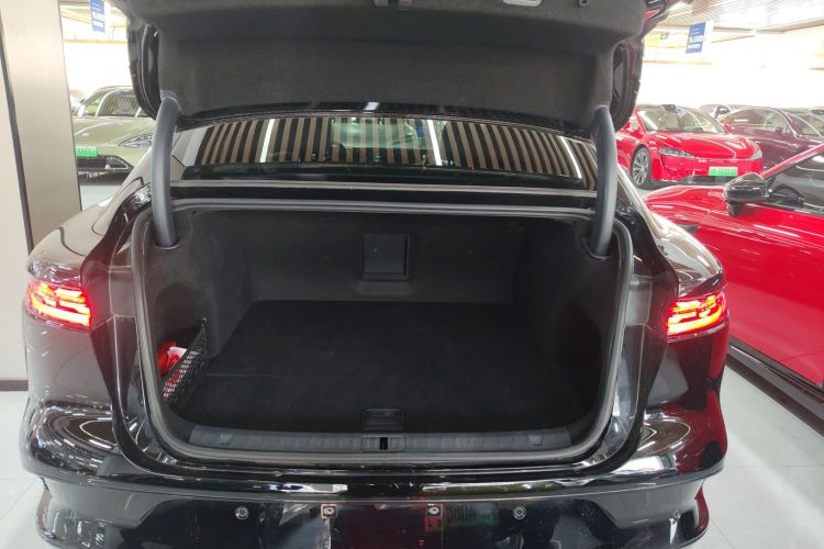 岚图汽车 岚图追光 2023款 四驱标准版机舱底盘23