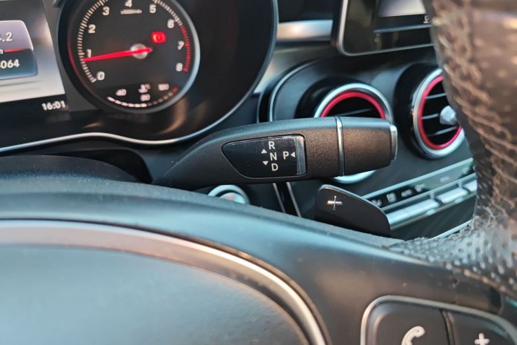 奔驰C级 2016款 C 200 L 运动型局部细节18