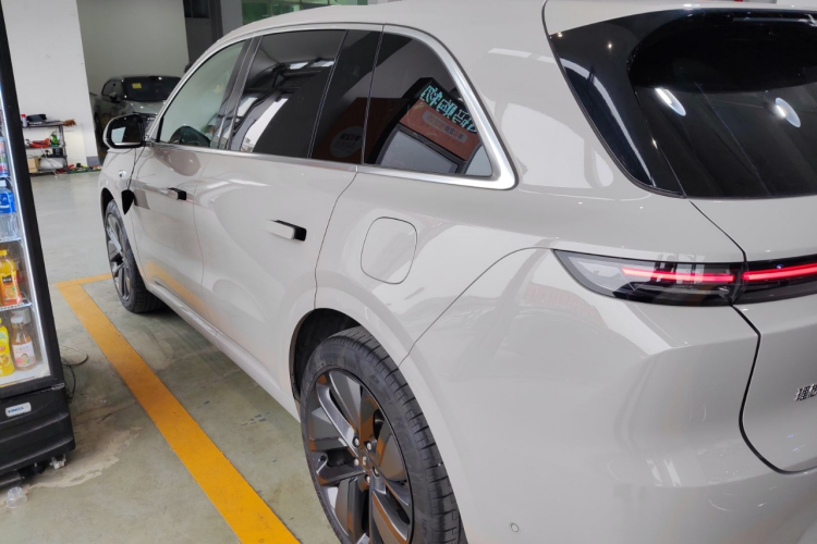 理想汽车 理想L6 2024款 Max车身外观4