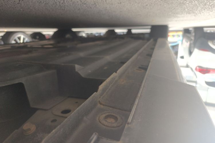 长安UNI-V 2023款 1.5T 运动版局部细节9002