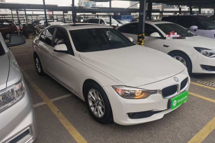 宝马3系 2013款 316i 进取型车身外观6002