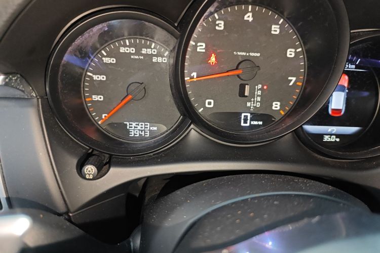 保时捷 2014款 Macan 2.0T中控内饰15