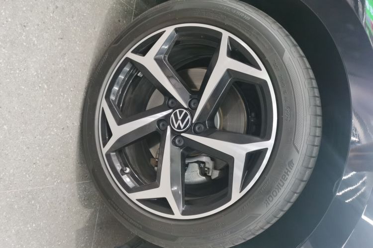 大众 迈腾 2023款 200万辆纪念版 380TSI DSG旗舰型车身外观10