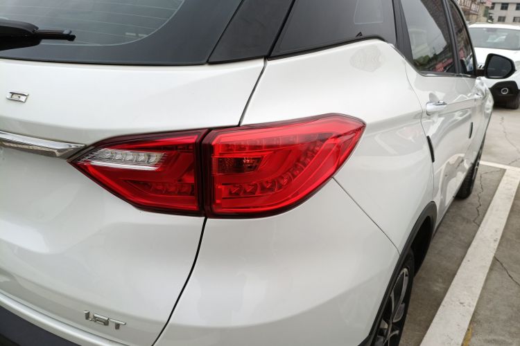 汉腾汽车 汉腾X5 2018款 1.5T CVT豪华版车身外观9