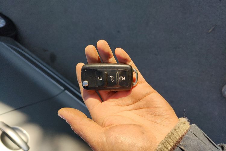 大众 速腾 2015款 1.6L 手动舒适型中控内饰11