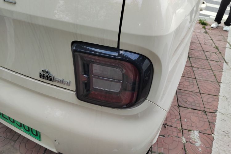 吉利银河 熊猫 2025款 210km 元气熊车身外观6006