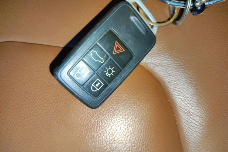 沃尔沃S60 2014款 S60L 2.0T 智远版中控内饰11