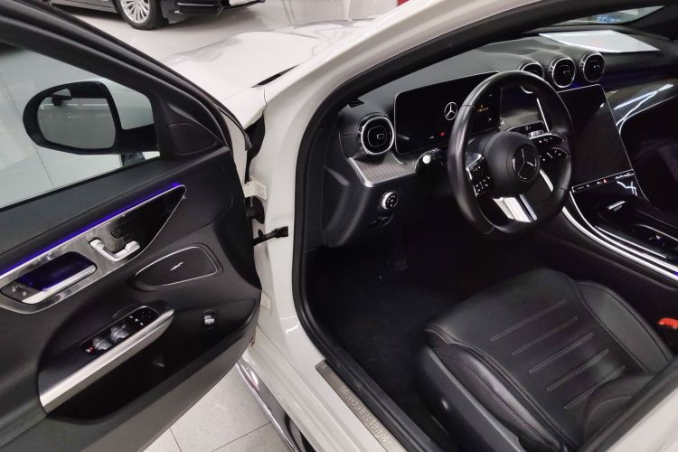 奔驰C级 2023款 改款 C 200 L 运动版中控内饰20