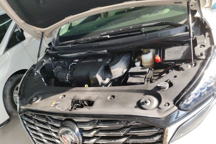 别克GL8 2022款 ES陆尊 653T 旗舰型机舱底盘24