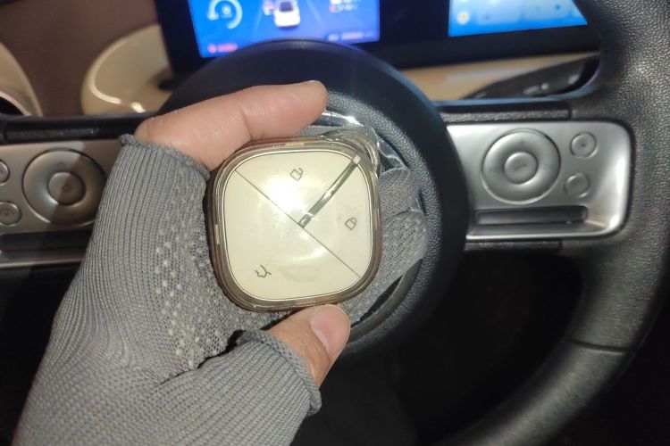 五菱汽车 五菱缤果 2023款 333km 悦享款中控内饰7001