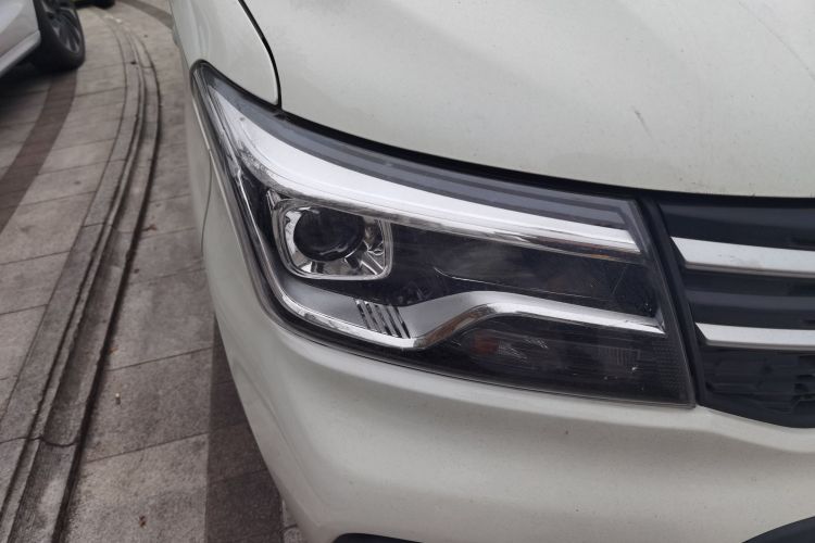 长安凯程 欧诺S 2025款 1.5L 尊享版双蒸空调客车JL473QG 5座车身外观8