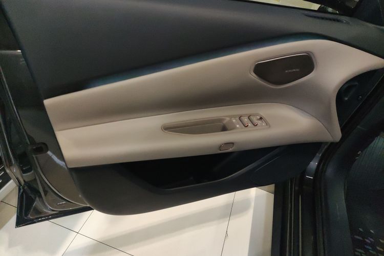 领克Z10 2024款 95kWh 766km后驱Max中控内饰7007