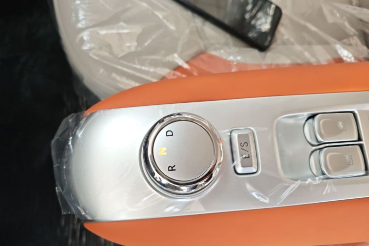 长安启源 长安Lumin 2025款 301km 蜜沁款中控内饰18