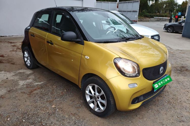 smart forfour 2016款 1.0L 52千瓦灵动版车身外观6002