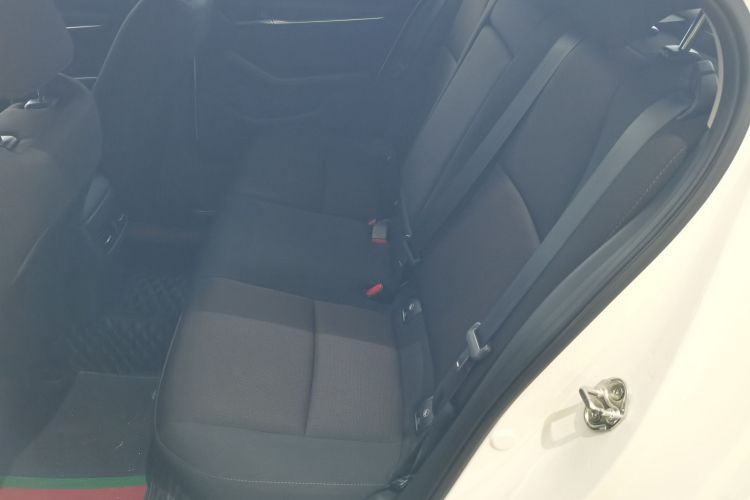 马自达3 昂克赛拉 2023款 2.0L 自动质炫版中控内饰21