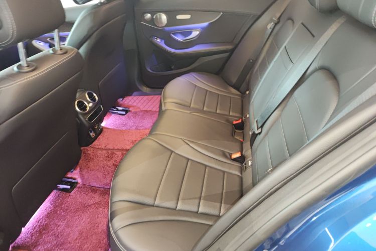 奔驰C级 2020款 改款 C 260 L 运动版中控内饰7004