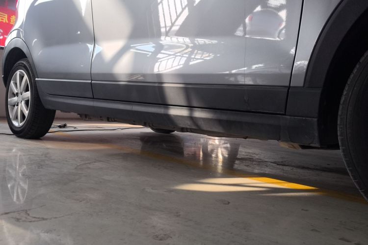 零跑汽车 零跑T03 2022款 玛瑙版局部细节9001