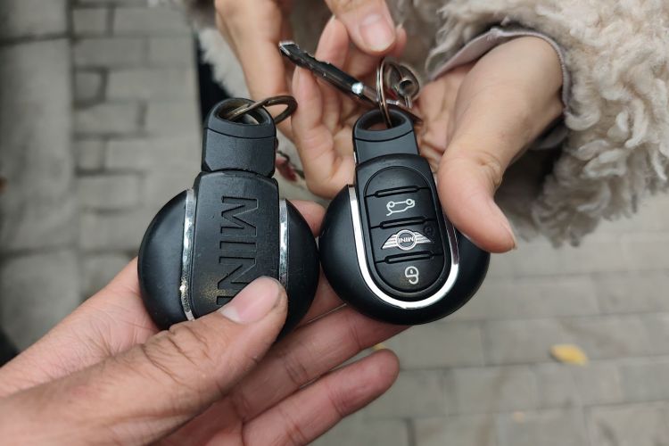 MINI 2016款 1.5T COOPER中控内饰11