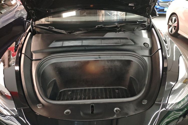 特斯拉 Model Y 2021款 长续航全轮驱动版局部细节24