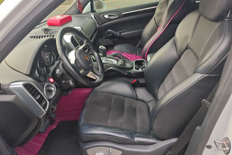 保时捷 2016款 Cayenne Platinum Edition 3.0T局部细节19