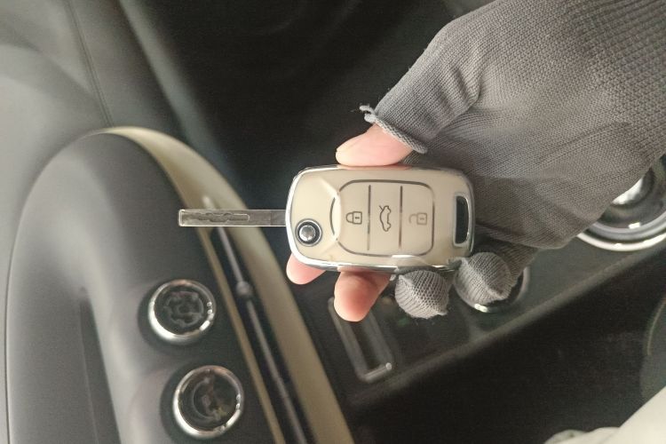 五菱汽车 五菱缤果 2023款 203km 轻享款中控内饰7001