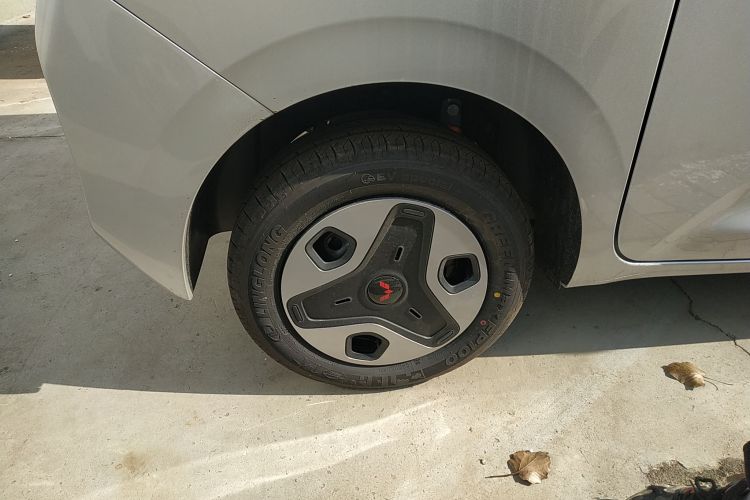 五菱汽车 五菱之光新能源 2025款 305km 进取型车身外观6008