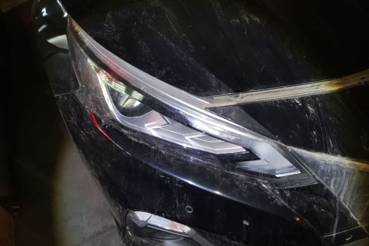 日产 天籁 2021款 2.0L XL 舒适版车身外观8