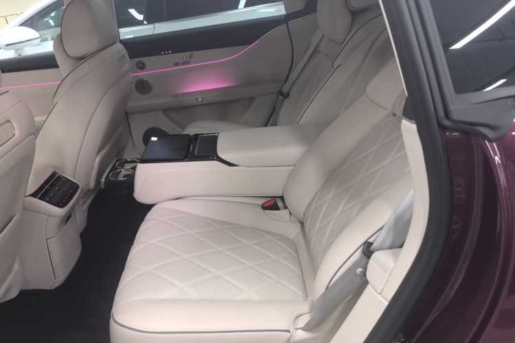 鸿蒙智行 享界S9 2025款 增程 Ultra中控内饰7004