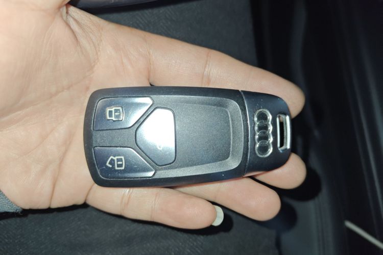 奥迪A4(进口) 2017款 45 TFSI allroad quattro 时尚型中控内饰11