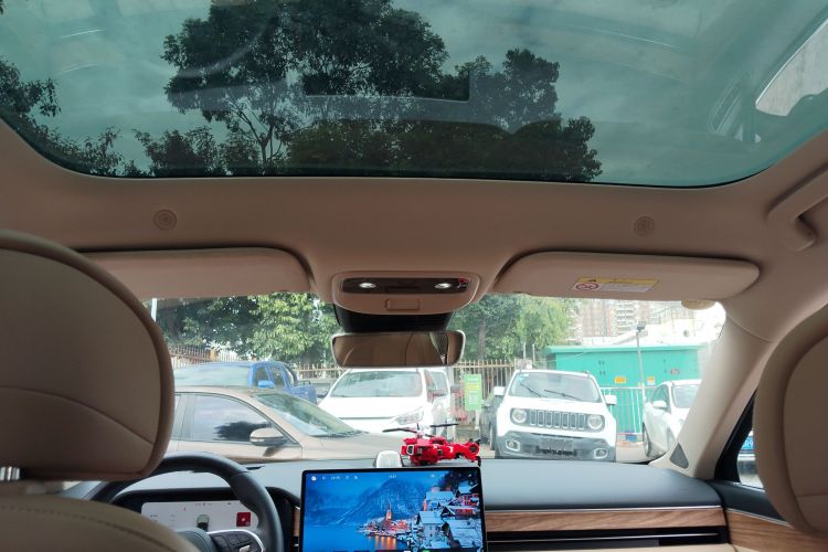 鸿蒙智行 问界M5 2023款 增程四驱智驾版局部细节22