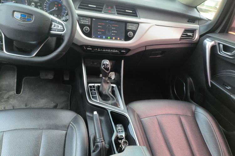 吉利汽车 远景X3 2019款 升级版 1.5L CVT尊贵型中控内饰18