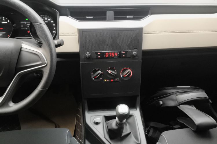 五菱汽车 五菱征程 2021款 1.5T 手动舒适型局部细节16