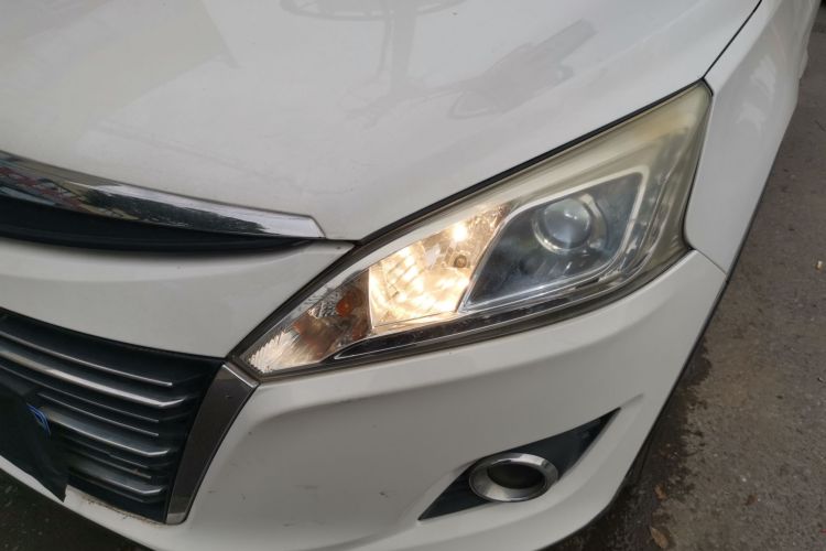 纳智捷 优6 SUV 2016款 1.8T 风尚超值型局部细节36