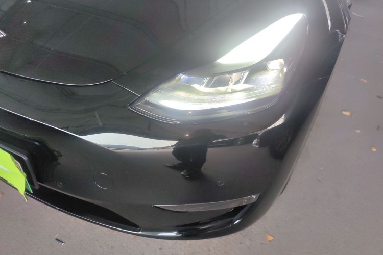 特斯拉 Model Y 2023款 长续航全轮驱动版局部细节36