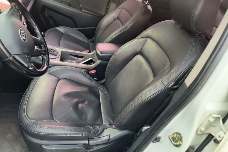 起亚 智跑 2015款 2.0L 自动两驱版GLS中控内饰19