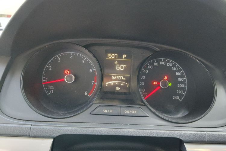 大众 朗逸 2017款 1.6L 自动风尚版中控内饰14