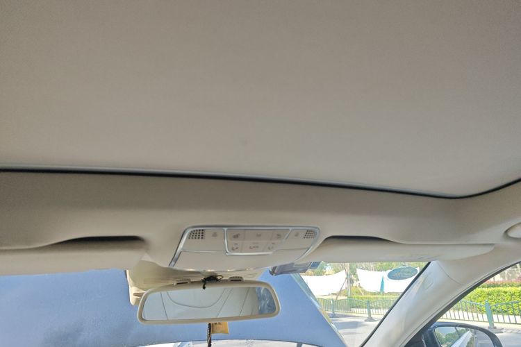 奔驰S级 2014款 S 400 L 尊贵型局部细节22