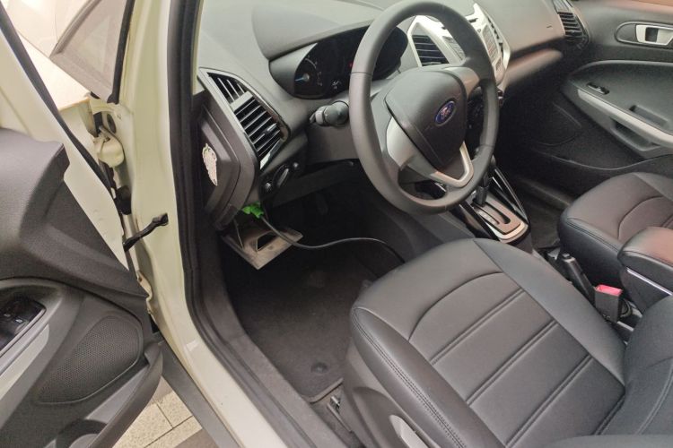 福特 翼搏 2013款 1.5L 自动风尚型中控内饰20