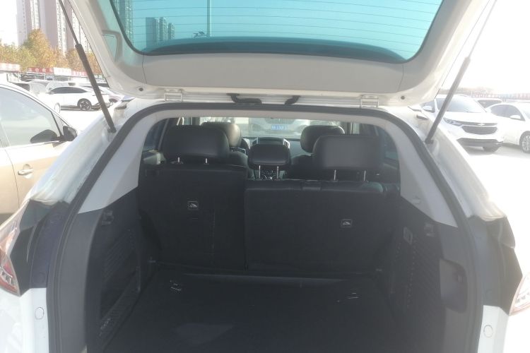 纳智捷 优6 SUV 2017款 1.8T 魅力升级型机舱底盘23