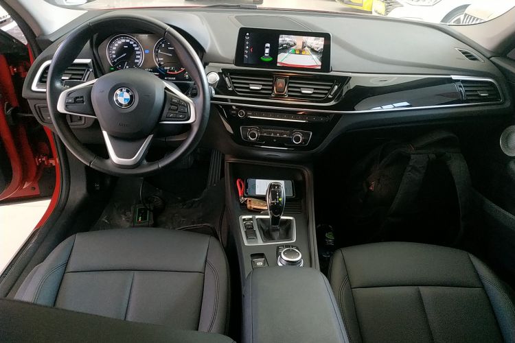 宝马1系 2021款 120i M运动版中控内饰7002