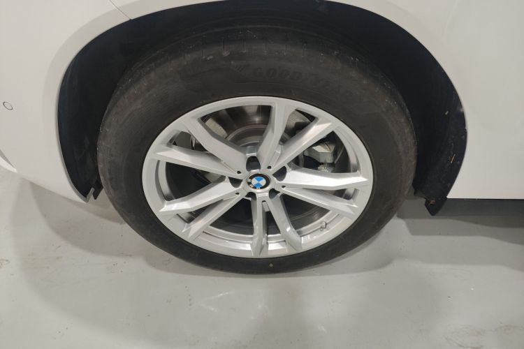 宝马X3 2025款 改款 xDrive25L 豪华套装车身外观6007