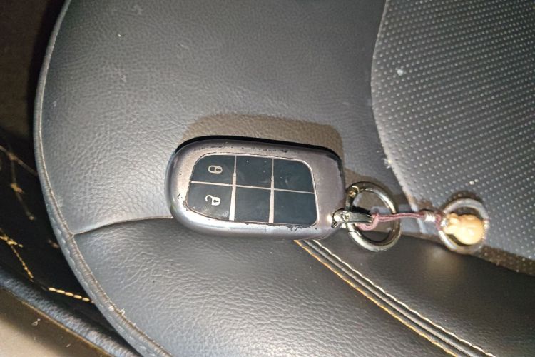 Jeep 指南者 2019款 200TS 自动优享-互联大屏版中控内饰11