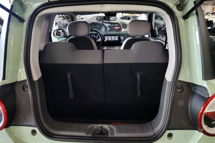 长安启源 长安Lumin 2022款 210km 香甜款机舱底盘23