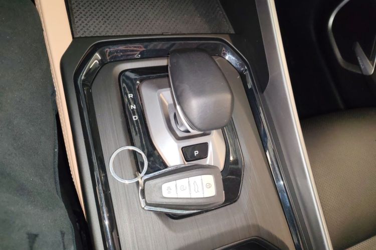 吉利汽车 豪越PRO 2024款 1.5T DCT 纵横+中控内饰18